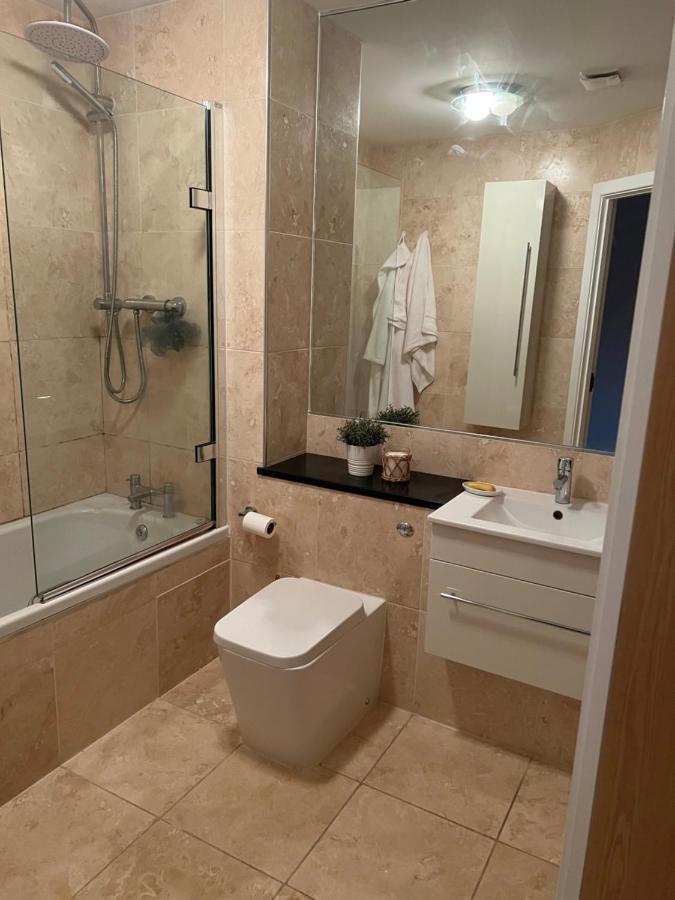 Apartment In Greater Manchester Eksteriør billede